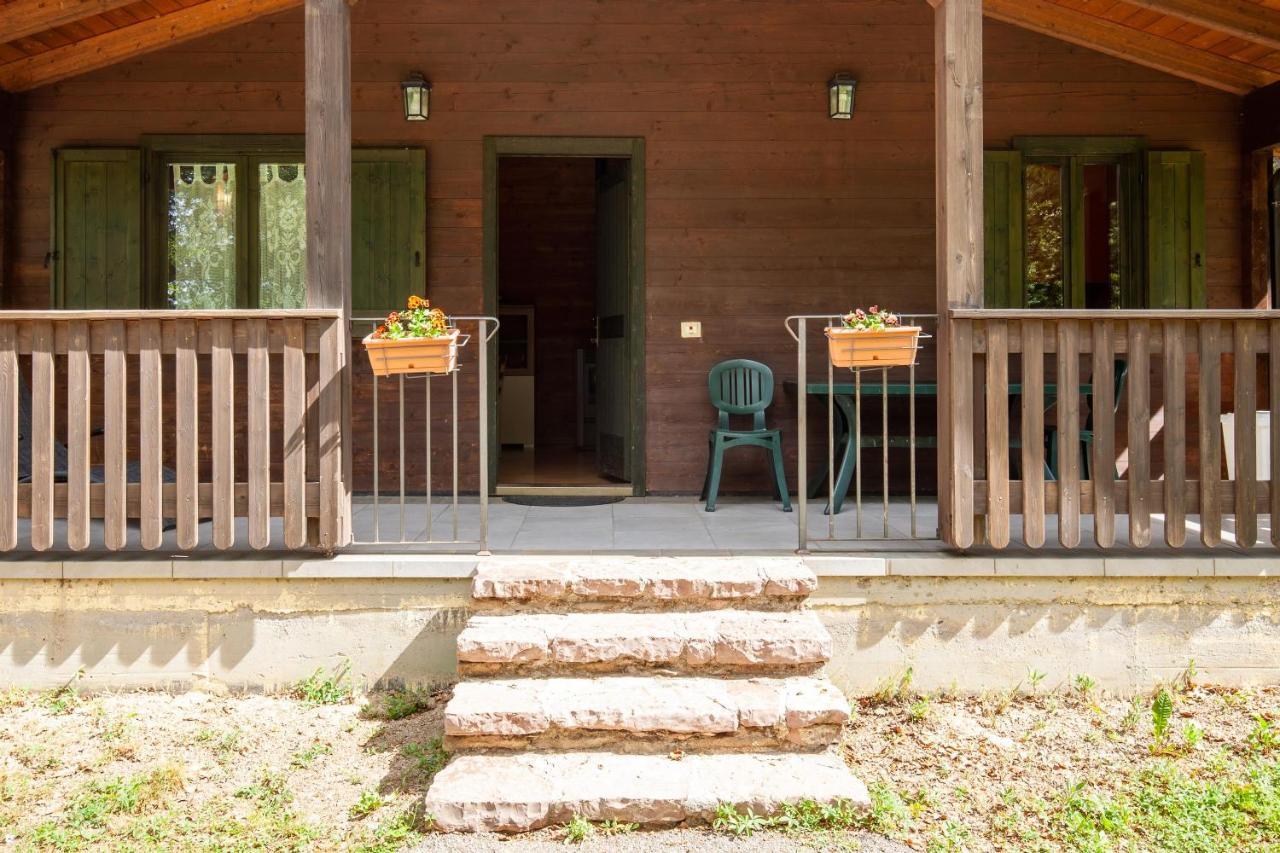 Villaggio Anemone - Chalet Mirtillo Capanne di Sillano Kültér fotó