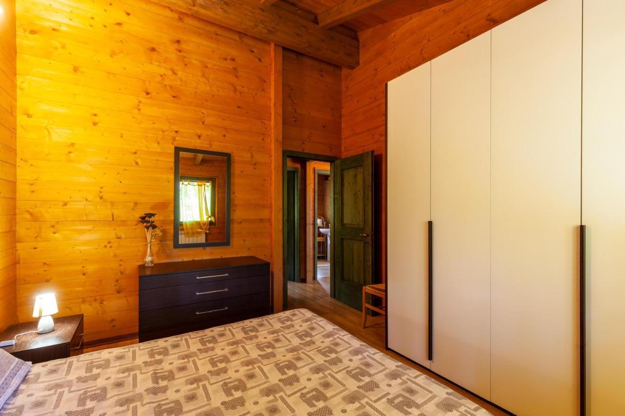 Villaggio Anemone - Chalet Mirtillo Capanne di Sillano Kültér fotó